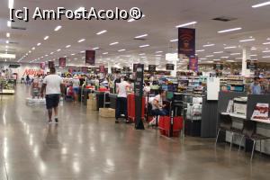 [P55] Foz do Iguacu, Muffato Supermercado, mare și aglomerat » foto by mprofeanu
 - 
<span class="allrVoted glyphicon glyphicon-heart hidden" id="av1062128"></span>
<a class="m-l-10 hidden" id="sv1062128" onclick="voting_Foto_DelVot(,1062128,25006)" role="button">șterge vot <span class="glyphicon glyphicon-remove"></span></a>
<a id="v91062128" class=" c-red"  onclick="voting_Foto_SetVot(1062128)" role="button"><span class="glyphicon glyphicon-heart-empty"></span> <b>LIKE</b> = Votează poza</a> <img class="hidden"  id="f1062128W9" src="/imagini/loader.gif" border="0" /><span class="AjErrMes hidden" id="e1062128ErM"></span>