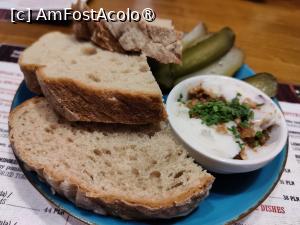 [P19] Pierogarnia Krakowiacy; jumărele în untură » foto by crismis
 - 
<span class="allrVoted glyphicon glyphicon-heart hidden" id="av1478726"></span>
<a class="m-l-10 hidden" id="sv1478726" onclick="voting_Foto_DelVot(,1478726,25056)" role="button">șterge vot <span class="glyphicon glyphicon-remove"></span></a>
<a id="v91478726" class=" c-red"  onclick="voting_Foto_SetVot(1478726)" role="button"><span class="glyphicon glyphicon-heart-empty"></span> <b>LIKE</b> = Votează poza</a> <img class="hidden"  id="f1478726W9" src="/imagini/loader.gif" border="0" /><span class="AjErrMes hidden" id="e1478726ErM"></span>