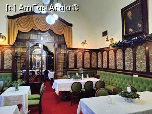 [P31] Cafe Noworolski » foto by crismis
 - 
<span class="allrVoted glyphicon glyphicon-heart hidden" id="av1478738"></span>
<a class="m-l-10 hidden" id="sv1478738" onclick="voting_Foto_DelVot(,1478738,25056)" role="button">șterge vot <span class="glyphicon glyphicon-remove"></span></a>
<a id="v91478738" class=" c-red"  onclick="voting_Foto_SetVot(1478738)" role="button"><span class="glyphicon glyphicon-heart-empty"></span> <b>LIKE</b> = Votează poza</a> <img class="hidden"  id="f1478738W9" src="/imagini/loader.gif" border="0" /><span class="AjErrMes hidden" id="e1478738ErM"></span>