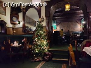 [P42] Jama Michalika Restaurant » foto by crismis
 - 
<span class="allrVoted glyphicon glyphicon-heart hidden" id="av1478749"></span>
<a class="m-l-10 hidden" id="sv1478749" onclick="voting_Foto_DelVot(,1478749,25056)" role="button">șterge vot <span class="glyphicon glyphicon-remove"></span></a>
<a id="v91478749" class=" c-red"  onclick="voting_Foto_SetVot(1478749)" role="button"><span class="glyphicon glyphicon-heart-empty"></span> <b>LIKE</b> = Votează poza</a> <img class="hidden"  id="f1478749W9" src="/imagini/loader.gif" border="0" /><span class="AjErrMes hidden" id="e1478749ErM"></span>