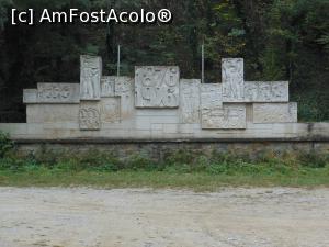 [P09] Dryanovo - Mănăstirea Dryanovo, monument dedicat Revoltei Bulgare din 1876.  » foto by iulianic
 - 
<span class="allrVoted glyphicon glyphicon-heart hidden" id="av1023313"></span>
<a class="m-l-10 hidden" id="sv1023313" onclick="voting_Foto_DelVot(,1023313,25162)" role="button">șterge vot <span class="glyphicon glyphicon-remove"></span></a>
<a id="v91023313" class=" c-red"  onclick="voting_Foto_SetVot(1023313)" role="button"><span class="glyphicon glyphicon-heart-empty"></span> <b>LIKE</b> = Votează poza</a> <img class="hidden"  id="f1023313W9" src="/imagini/loader.gif" border="0" /><span class="AjErrMes hidden" id="e1023313ErM"></span>