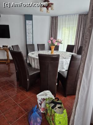 [P11] Masa din curte » foto by adrianaglogo
 - 
<span class="allrVoted glyphicon glyphicon-heart hidden" id="av1510352"></span>
<a class="m-l-10 hidden" id="sv1510352" onclick="voting_Foto_DelVot(,1510352,25212)" role="button">șterge vot <span class="glyphicon glyphicon-remove"></span></a>
<a id="v91510352" class=" c-red"  onclick="voting_Foto_SetVot(1510352)" role="button"><span class="glyphicon glyphicon-heart-empty"></span> <b>LIKE</b> = Votează poza</a> <img class="hidden"  id="f1510352W9" src="/imagini/loader.gif" border="0" /><span class="AjErrMes hidden" id="e1510352ErM"></span>