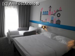 [P02] camera noastră -hotelul IBIS STYLES din Arad » foto by silvia tudoran
 - 
<span class="allrVoted glyphicon glyphicon-heart hidden" id="av1084410"></span>
<a class="m-l-10 hidden" id="sv1084410" onclick="voting_Foto_DelVot(,1084410,25352)" role="button">șterge vot <span class="glyphicon glyphicon-remove"></span></a>
<a id="v91084410" class=" c-red"  onclick="voting_Foto_SetVot(1084410)" role="button"><span class="glyphicon glyphicon-heart-empty"></span> <b>LIKE</b> = Votează poza</a> <img class="hidden"  id="f1084410W9" src="/imagini/loader.gif" border="0" /><span class="AjErrMes hidden" id="e1084410ErM"></span>