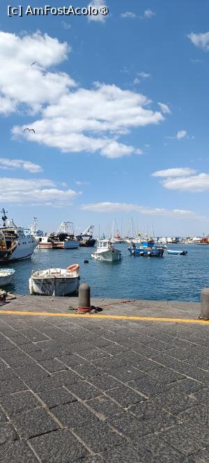 [P42] Marina di Procida. » foto by tata123 🔱
 - 
<span class="allrVoted glyphicon glyphicon-heart hidden" id="av1527690"></span>
<a class="m-l-10 hidden" id="sv1527690" onclick="voting_Foto_DelVot(,1527690,25378)" role="button">șterge vot <span class="glyphicon glyphicon-remove"></span></a>
<a id="v91527690" class=" c-red"  onclick="voting_Foto_SetVot(1527690)" role="button"><span class="glyphicon glyphicon-heart-empty"></span> <b>LIKE</b> = Votează poza</a> <img class="hidden"  id="f1527690W9" src="/imagini/loader.gif" border="0" /><span class="AjErrMes hidden" id="e1527690ErM"></span>