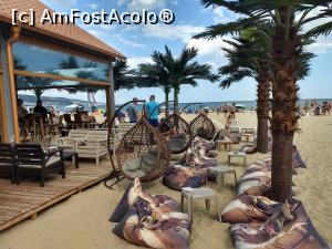 [P32] Beach-bar pe plajă imediat cum ieși din hotel.  » foto by Sebastian TM
 - 
<span class="allrVoted glyphicon glyphicon-heart hidden" id="av1097763"></span>
<a class="m-l-10 hidden" id="sv1097763" onclick="voting_Foto_DelVot(,1097763,25559)" role="button">șterge vot <span class="glyphicon glyphicon-remove"></span></a>
<a id="v91097763" class=" c-red"  onclick="voting_Foto_SetVot(1097763)" role="button"><span class="glyphicon glyphicon-heart-empty"></span> <b>LIKE</b> = Votează poza</a> <img class="hidden"  id="f1097763W9" src="/imagini/loader.gif" border="0" /><span class="AjErrMes hidden" id="e1097763ErM"></span>