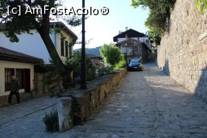 [P04] Veliko Tarnovo, Străduța de lângă HiStory INN Unique Guest House pe care se poate parca » foto by mprofeanu
 - 
<span class="allrVoted glyphicon glyphicon-heart hidden" id="av1262005"></span>
<a class="m-l-10 hidden" id="sv1262005" onclick="voting_Foto_DelVot(,1262005,25596)" role="button">șterge vot <span class="glyphicon glyphicon-remove"></span></a>
<a id="v91262005" class=" c-red"  onclick="voting_Foto_SetVot(1262005)" role="button"><span class="glyphicon glyphicon-heart-empty"></span> <b>LIKE</b> = Votează poza</a> <img class="hidden"  id="f1262005W9" src="/imagini/loader.gif" border="0" /><span class="AjErrMes hidden" id="e1262005ErM"></span>