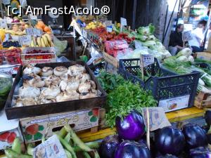 [P01] Mercato di Ballarò.  » foto by Carmen Ion
 - 
<span class="allrVoted glyphicon glyphicon-heart hidden" id="av1108422"></span>
<a class="m-l-10 hidden" id="sv1108422" onclick="voting_Foto_DelVot(,1108422,25706)" role="button">șterge vot <span class="glyphicon glyphicon-remove"></span></a>
<a id="v91108422" class=" c-red"  onclick="voting_Foto_SetVot(1108422)" role="button"><span class="glyphicon glyphicon-heart-empty"></span> <b>LIKE</b> = Votează poza</a> <img class="hidden"  id="f1108422W9" src="/imagini/loader.gif" border="0" /><span class="AjErrMes hidden" id="e1108422ErM"></span>