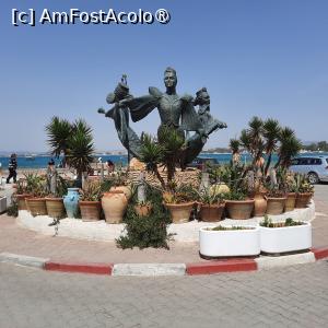 [P28] Hammamet, Sirenele ce încântă turiștii cu grația lor » foto by mprofeanu
 - 
<span class="allrVoted glyphicon glyphicon-heart hidden" id="av1441746"></span>
<a class="m-l-10 hidden" id="sv1441746" onclick="voting_Foto_DelVot(,1441746,25830)" role="button">șterge vot <span class="glyphicon glyphicon-remove"></span></a>
<a id="v91441746" class=" c-red"  onclick="voting_Foto_SetVot(1441746)" role="button"><span class="glyphicon glyphicon-heart-empty"></span> <b>LIKE</b> = Votează poza</a> <img class="hidden"  id="f1441746W9" src="/imagini/loader.gif" border="0" /><span class="AjErrMes hidden" id="e1441746ErM"></span>