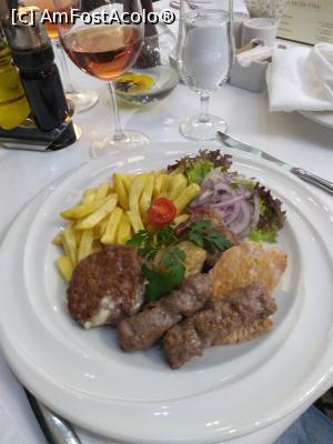 [P48] A Hoteli - Izvor Hotel - restaurantul a la carte / mix grill » foto by Dragoș_MD
 - 
<span class="allrVoted glyphicon glyphicon-heart hidden" id="av1127815"></span>
<a class="m-l-10 hidden" id="sv1127815" onclick="voting_Foto_DelVot(,1127815,25884)" role="button">șterge vot <span class="glyphicon glyphicon-remove"></span></a>
<a id="v91127815" class=" c-red"  onclick="voting_Foto_SetVot(1127815)" role="button"><span class="glyphicon glyphicon-heart-empty"></span> <b>LIKE</b> = Votează poza</a> <img class="hidden"  id="f1127815W9" src="/imagini/loader.gif" border="0" /><span class="AjErrMes hidden" id="e1127815ErM"></span>