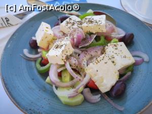 P09 [AUG-2021] ...și salata grecească...