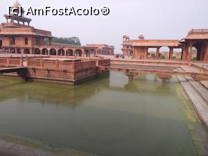 [P27] Fatehpur Sikri » foto by Yolanda
 - 
<span class="allrVoted glyphicon glyphicon-heart hidden" id="av1136527"></span>
<a class="m-l-10 hidden" id="sv1136527" onclick="voting_Foto_DelVot(,1136527,26028)" role="button">șterge vot <span class="glyphicon glyphicon-remove"></span></a>
<a id="v91136527" class=" c-red"  onclick="voting_Foto_SetVot(1136527)" role="button"><span class="glyphicon glyphicon-heart-empty"></span> <b>LIKE</b> = Votează poza</a> <img class="hidden"  id="f1136527W9" src="/imagini/loader.gif" border="0" /><span class="AjErrMes hidden" id="e1136527ErM"></span>