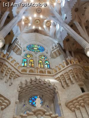 [P20] Sagrada Familia (interior)  » foto by crismis
 - 
<span class="allrVoted glyphicon glyphicon-heart hidden" id="av1141987"></span>
<a class="m-l-10 hidden" id="sv1141987" onclick="voting_Foto_DelVot(,1141987,26107)" role="button">șterge vot <span class="glyphicon glyphicon-remove"></span></a>
<a id="v91141987" class=" c-red"  onclick="voting_Foto_SetVot(1141987)" role="button"><span class="glyphicon glyphicon-heart-empty"></span> <b>LIKE</b> = Votează poza</a> <img class="hidden"  id="f1141987W9" src="/imagini/loader.gif" border="0" /><span class="AjErrMes hidden" id="e1141987ErM"></span>