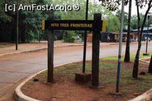 [P11] Puerto de Iguazu, Hito de las Tres Fronteras, Am ajuns... în plan secund se văd magazinele cu suveniruri și cele de artizanat » foto by mprofeanu
 - 
<span class="allrVoted glyphicon glyphicon-heart hidden" id="av1156798"></span>
<a class="m-l-10 hidden" id="sv1156798" onclick="voting_Foto_DelVot(,1156798,26268)" role="button">șterge vot <span class="glyphicon glyphicon-remove"></span></a>
<a id="v91156798" class=" c-red"  onclick="voting_Foto_SetVot(1156798)" role="button"><span class="glyphicon glyphicon-heart-empty"></span> <b>LIKE</b> = Votează poza</a> <img class="hidden"  id="f1156798W9" src="/imagini/loader.gif" border="0" /><span class="AjErrMes hidden" id="e1156798ErM"></span>