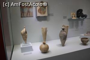 [P26] Heraklion, Muzeul de Arheologie, Vase de Ritual și alte ustensile de lux din marmură cu nervuri, alabastru și rocă conglomerată, Knossos-Temple, 1650-1550 î.Hr » foto by mprofeanu
 - 
<span class="allrVoted glyphicon glyphicon-heart hidden" id="av1285948"></span>
<a class="m-l-10 hidden" id="sv1285948" onclick="voting_Foto_DelVot(,1285948,26337)" role="button">șterge vot <span class="glyphicon glyphicon-remove"></span></a>
<a id="v91285948" class=" c-red"  onclick="voting_Foto_SetVot(1285948)" role="button"><span class="glyphicon glyphicon-heart-empty"></span> <b>LIKE</b> = Votează poza</a> <img class="hidden"  id="f1285948W9" src="/imagini/loader.gif" border="0" /><span class="AjErrMes hidden" id="e1285948ErM"></span>