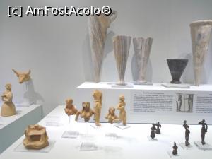 [P42] Figurine de cult și vase de libațiune, Agia Triada, 1600-1450 î.Hr. » foto by Carmen Ion
 - 
<span class="allrVoted glyphicon glyphicon-heart hidden" id="av1166622"></span>
<a class="m-l-10 hidden" id="sv1166622" onclick="voting_Foto_DelVot(,1166622,26337)" role="button">șterge vot <span class="glyphicon glyphicon-remove"></span></a>
<a id="v91166622" class=" c-red"  onclick="voting_Foto_SetVot(1166622)" role="button"><span class="glyphicon glyphicon-heart-empty"></span> <b>LIKE</b> = Votează poza</a> <img class="hidden"  id="f1166622W9" src="/imagini/loader.gif" border="0" /><span class="AjErrMes hidden" id="e1166622ErM"></span>