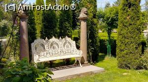 [P23] Obiect de decor - bancă de piatră » foto by Mitica49
 - 
<span class="allrVoted glyphicon glyphicon-heart hidden" id="av1491570"></span>
<a class="m-l-10 hidden" id="sv1491570" onclick="voting_Foto_DelVot(,1491570,26461)" role="button">șterge vot <span class="glyphicon glyphicon-remove"></span></a>
<a id="v91491570" class=" c-red"  onclick="voting_Foto_SetVot(1491570)" role="button"><span class="glyphicon glyphicon-heart-empty"></span> <b>LIKE</b> = Votează poza</a> <img class="hidden"  id="f1491570W9" src="/imagini/loader.gif" border="0" /><span class="AjErrMes hidden" id="e1491570ErM"></span>
