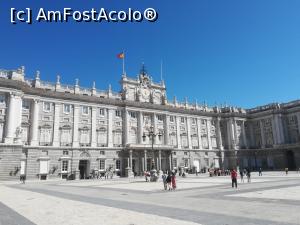 [P31] Palacio Real » foto by Mika
 - 
<span class="allrVoted glyphicon glyphicon-heart hidden" id="av1211375"></span>
<a class="m-l-10 hidden" id="sv1211375" onclick="voting_Foto_DelVot(,1211375,26699)" role="button">șterge vot <span class="glyphicon glyphicon-remove"></span></a>
<a id="v91211375" class=" c-red"  onclick="voting_Foto_SetVot(1211375)" role="button"><span class="glyphicon glyphicon-heart-empty"></span> <b>LIKE</b> = Votează poza</a> <img class="hidden"  id="f1211375W9" src="/imagini/loader.gif" border="0" /><span class="AjErrMes hidden" id="e1211375ErM"></span>