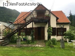 [P03] Fațada opusă,pe scările metalice se urcă din exterior în mansarda multifuncțională(da există și un acces din interior) » foto by AZE
 - 
<span class="allrVoted glyphicon glyphicon-heart hidden" id="av1230973"></span>
<a class="m-l-10 hidden" id="sv1230973" onclick="voting_Foto_DelVot(,1230973,26868)" role="button">șterge vot <span class="glyphicon glyphicon-remove"></span></a>
<a id="v91230973" class=" c-red"  onclick="voting_Foto_SetVot(1230973)" role="button"><span class="glyphicon glyphicon-heart-empty"></span> <b>LIKE</b> = Votează poza</a> <img class="hidden"  id="f1230973W9" src="/imagini/loader.gif" border="0" /><span class="AjErrMes hidden" id="e1230973ErM"></span>