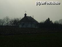P19 [OCT-2010] Manastirea Balaciu - bisercuta 'concurenta' din curtea manastirii