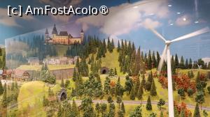 [P05] Castelul Corvinilor în fundal » foto by laurand
 - 
<span class="allrVoted glyphicon glyphicon-heart hidden" id="av1484468"></span>
<a class="m-l-10 hidden" id="sv1484468" onclick="voting_Foto_DelVot(,1484468,27012)" role="button">șterge vot <span class="glyphicon glyphicon-remove"></span></a>
<a id="v91484468" class=" c-red"  onclick="voting_Foto_SetVot(1484468)" role="button"><span class="glyphicon glyphicon-heart-empty"></span> <b>LIKE</b> = Votează poza</a> <img class="hidden"  id="f1484468W9" src="/imagini/loader.gif" border="0" /><span class="AjErrMes hidden" id="e1484468ErM"></span>