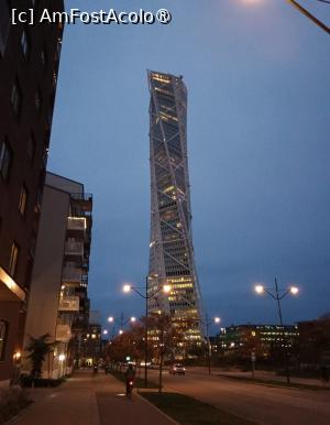 [P12] Turning Torso, Malmo, primul uau! al călătoriei noastre. » foto by Radix7
 - 
<span class="allrVoted glyphicon glyphicon-heart hidden" id="av1457731"></span>
<a class="m-l-10 hidden" id="sv1457731" onclick="voting_Foto_DelVot(,1457731,27057)" role="button">șterge vot <span class="glyphicon glyphicon-remove"></span></a>
<a id="v91457731" class=" c-red"  onclick="voting_Foto_SetVot(1457731)" role="button"><span class="glyphicon glyphicon-heart-empty"></span> <b>LIKE</b> = Votează poza</a> <img class="hidden"  id="f1457731W9" src="/imagini/loader.gif" border="0" /><span class="AjErrMes hidden" id="e1457731ErM"></span>