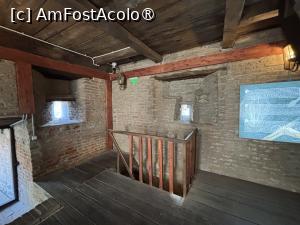 [P56] Turnul Olarilor,interior » foto by AZE
 - 
<span class="allrVoted glyphicon glyphicon-heart hidden" id="av1505799"></span>
<a class="m-l-10 hidden" id="sv1505799" onclick="voting_Foto_DelVot(,1505799,27170)" role="button">șterge vot <span class="glyphicon glyphicon-remove"></span></a>
<a id="v91505799" class=" c-red"  onclick="voting_Foto_SetVot(1505799)" role="button"><span class="glyphicon glyphicon-heart-empty"></span> <b>LIKE</b> = Votează poza</a> <img class="hidden"  id="f1505799W9" src="/imagini/loader.gif" border="0" /><span class="AjErrMes hidden" id="e1505799ErM"></span>