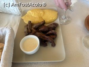 [P15] Restaurantul pensiunii Subcetate - pastramă de oaie » foto by nicole33
 - 
<span class="allrVoted glyphicon glyphicon-heart hidden" id="av1528498"></span>
<a class="m-l-10 hidden" id="sv1528498" onclick="voting_Foto_DelVot(,1528498,27266)" role="button">șterge vot <span class="glyphicon glyphicon-remove"></span></a>
<a id="v91528498" class=" c-red"  onclick="voting_Foto_SetVot(1528498)" role="button"><span class="glyphicon glyphicon-heart-empty"></span> <b>LIKE</b> = Votează poza</a> <img class="hidden"  id="f1528498W9" src="/imagini/loader.gif" border="0" /><span class="AjErrMes hidden" id="e1528498ErM"></span>