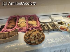 [P20] Mic dejun » foto by fredutza
 - 
<span class="allrVoted glyphicon glyphicon-heart hidden" id="av1511071"></span>
<a class="m-l-10 hidden" id="sv1511071" onclick="voting_Foto_DelVot(,1511071,27598)" role="button">șterge vot <span class="glyphicon glyphicon-remove"></span></a>
<a id="v91511071" class=" c-red"  onclick="voting_Foto_SetVot(1511071)" role="button"><span class="glyphicon glyphicon-heart-empty"></span> <b>LIKE</b> = Votează poza</a> <img class="hidden"  id="f1511071W9" src="/imagini/loader.gif" border="0" /><span class="AjErrMes hidden" id="e1511071ErM"></span>