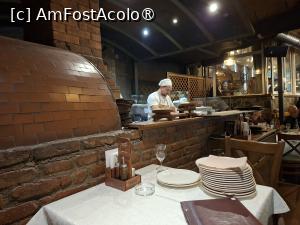 [P23] Skopje, Restaurantul Skopski Merak, Sala interioară, Cuptorul, inedit decor funcțional » foto by mprofeanu
 - 
<span class="allrVoted glyphicon glyphicon-heart hidden" id="av1539701"></span>
<a class="m-l-10 hidden" id="sv1539701" onclick="voting_Foto_DelVot(,1539701,27603)" role="button">șterge vot <span class="glyphicon glyphicon-remove"></span></a>
<a id="v91539701" class=" c-red"  onclick="voting_Foto_SetVot(1539701)" role="button"><span class="glyphicon glyphicon-heart-empty"></span> <b>LIKE</b> = Votează poza</a> <img class="hidden"  id="f1539701W9" src="/imagini/loader.gif" border="0" /><span class="AjErrMes hidden" id="e1539701ErM"></span>