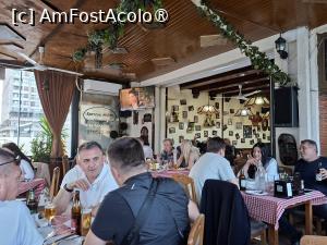 [P03] Skopje, Restaurantul Bratski Merak – Češma, Sala interioară destul de plină pentru o zi obișnuită » foto by mprofeanu
 - 
<span class="allrVoted glyphicon glyphicon-heart hidden" id="av1539681"></span>
<a class="m-l-10 hidden" id="sv1539681" onclick="voting_Foto_DelVot(,1539681,27603)" role="button">șterge vot <span class="glyphicon glyphicon-remove"></span></a>
<a id="v91539681" class=" c-red"  onclick="voting_Foto_SetVot(1539681)" role="button"><span class="glyphicon glyphicon-heart-empty"></span> <b>LIKE</b> = Votează poza</a> <img class="hidden"  id="f1539681W9" src="/imagini/loader.gif" border="0" /><span class="AjErrMes hidden" id="e1539681ErM"></span>