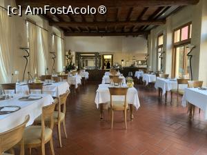 [P23] Restaurant Antico Borgo La Muratella,interior » foto by AZE
 - 
<span class="allrVoted glyphicon glyphicon-heart hidden" id="av1440064"></span>
<a class="m-l-10 hidden" id="sv1440064" onclick="voting_Foto_DelVot(,1440064,27983)" role="button">șterge vot <span class="glyphicon glyphicon-remove"></span></a>
<a id="v91440064" class=" c-red"  onclick="voting_Foto_SetVot(1440064)" role="button"><span class="glyphicon glyphicon-heart-empty"></span> <b>LIKE</b> = Votează poza</a> <img class="hidden"  id="f1440064W9" src="/imagini/loader.gif" border="0" /><span class="AjErrMes hidden" id="e1440064ErM"></span>