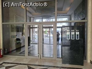 [P04] Skopje, Complexul Adora Flatiron unde se află GM SkyView Luxury Flatiron Apartment, Intrarea pozată dinspre hol » foto by mprofeanu
 - 
<span class="allrVoted glyphicon glyphicon-heart hidden" id="av1538070"></span>
<a class="m-l-10 hidden" id="sv1538070" onclick="voting_Foto_DelVot(,1538070,28147)" role="button">șterge vot <span class="glyphicon glyphicon-remove"></span></a>
<a id="v91538070" class=" c-red"  onclick="voting_Foto_SetVot(1538070)" role="button"><span class="glyphicon glyphicon-heart-empty"></span> <b>LIKE</b> = Votează poza</a> <img class="hidden"  id="f1538070W9" src="/imagini/loader.gif" border="0" /><span class="AjErrMes hidden" id="e1538070ErM"></span>