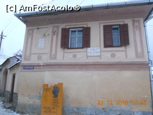 [P10] casa natală a lui Emil Cioran » foto by zlatna
 - 
<span class="allrVoted glyphicon glyphicon-heart hidden" id="av829314"></span>
<a class="m-l-10 hidden" id="sv829314" onclick="voting_Foto_DelVot(,829314,28257)" role="button">șterge vot <span class="glyphicon glyphicon-remove"></span></a>
<a id="v9829314" class=" c-red"  onclick="voting_Foto_SetVot(829314)" role="button"><span class="glyphicon glyphicon-heart-empty"></span> <b>LIKE</b> = Votează poza</a> <img class="hidden"  id="f829314W9" src="/imagini/loader.gif" border="0" /><span class="AjErrMes hidden" id="e829314ErM"></span>