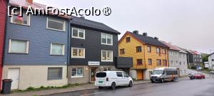 [P15] Hotel Scandic Honningsvåg , cladiri in apropiere » foto by elenaadina
 - 
<span class="allrVoted glyphicon glyphicon-heart hidden" id="av1456028"></span>
<a class="m-l-10 hidden" id="sv1456028" onclick="voting_Foto_DelVot(,1456028,28783)" role="button">șterge vot <span class="glyphicon glyphicon-remove"></span></a>
<a id="v91456028" class=" c-red"  onclick="voting_Foto_SetVot(1456028)" role="button"><span class="glyphicon glyphicon-heart-empty"></span> <b>LIKE</b> = Votează poza</a> <img class="hidden"  id="f1456028W9" src="/imagini/loader.gif" border="0" /><span class="AjErrMes hidden" id="e1456028ErM"></span>