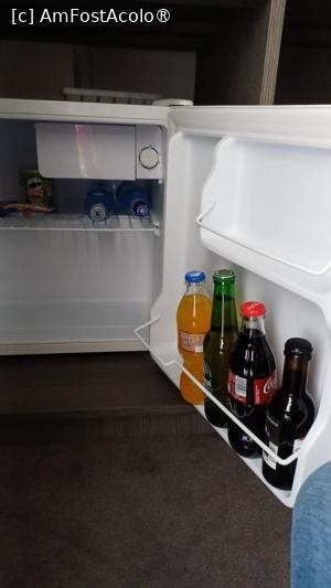 [P11] Produse prin minibar... » foto by tata123 🔱
 - 
<span class="allrVoted glyphicon glyphicon-heart hidden" id="av1456971"></span>
<a class="m-l-10 hidden" id="sv1456971" onclick="voting_Foto_DelVot(,1456971,28790)" role="button">șterge vot <span class="glyphicon glyphicon-remove"></span></a>
<a id="v91456971" class=" c-red"  onclick="voting_Foto_SetVot(1456971)" role="button"><span class="glyphicon glyphicon-heart-empty"></span> <b>LIKE</b> = Votează poza</a> <img class="hidden"  id="f1456971W9" src="/imagini/loader.gif" border="0" /><span class="AjErrMes hidden" id="e1456971ErM"></span>