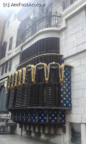 [P17] Palau Guell
Decoratiuni metalice balcon » foto by neilsimon
 - 
<span class="allrVoted glyphicon glyphicon-heart hidden" id="av853775"></span>
<a class="m-l-10 hidden" id="sv853775" onclick="voting_Foto_DelVot(,853775,28797)" role="button">șterge vot <span class="glyphicon glyphicon-remove"></span></a>
<a id="v9853775" class=" c-red"  onclick="voting_Foto_SetVot(853775)" role="button"><span class="glyphicon glyphicon-heart-empty"></span> <b>LIKE</b> = Votează poza</a> <img class="hidden"  id="f853775W9" src="/imagini/loader.gif" border="0" /><span class="AjErrMes hidden" id="e853775ErM"></span>