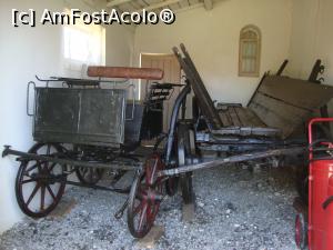 [P40] Carul și docarul familiei Vlahuță. Cele două vechi mijloace de transport sunt adăpostite într-o anexă din spatele locuințe memoriale.  » foto by Floryn81
 - 
<span class="allrVoted glyphicon glyphicon-heart hidden" id="av765129"></span>
<a class="m-l-10 hidden" id="sv765129" onclick="voting_Foto_DelVot(,765129,28882)" role="button">șterge vot <span class="glyphicon glyphicon-remove"></span></a>
<a id="v9765129" class=" c-red"  onclick="voting_Foto_SetVot(765129)" role="button"><span class="glyphicon glyphicon-heart-empty"></span> <b>LIKE</b> = Votează poza</a> <img class="hidden"  id="f765129W9" src="/imagini/loader.gif" border="0" /><span class="AjErrMes hidden" id="e765129ErM"></span>