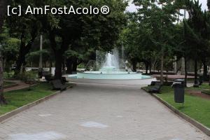 [P14] Colonia del Sacramento, Plaza 25 De Agosto cu frumoasa fântână arteziană, este lângă casa de schimb » foto by mprofeanu
 - 
<span class="allrVoted glyphicon glyphicon-heart hidden" id="av1091760"></span>
<a class="m-l-10 hidden" id="sv1091760" onclick="voting_Foto_DelVot(,1091760,28903)" role="button">șterge vot <span class="glyphicon glyphicon-remove"></span></a>
<a id="v91091760" class=" c-red"  onclick="voting_Foto_SetVot(1091760)" role="button"><span class="glyphicon glyphicon-heart-empty"></span> <b>LIKE</b> = Votează poza</a> <img class="hidden"  id="f1091760W9" src="/imagini/loader.gif" border="0" /><span class="AjErrMes hidden" id="e1091760ErM"></span>