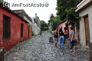 [P21] Colonia del Sacramento, Barrio Histórico, Calle de los Suspiros, referință pentru străzile portugheze de altă dată, în pantă și canal pe centru » foto by mprofeanu
 - 
<span class="allrVoted glyphicon glyphicon-heart hidden" id="av1091770"></span>
<a class="m-l-10 hidden" id="sv1091770" onclick="voting_Foto_DelVot(,1091770,28903)" role="button">șterge vot <span class="glyphicon glyphicon-remove"></span></a>
<a id="v91091770" class=" c-red"  onclick="voting_Foto_SetVot(1091770)" role="button"><span class="glyphicon glyphicon-heart-empty"></span> <b>LIKE</b> = Votează poza</a> <img class="hidden"  id="f1091770W9" src="/imagini/loader.gif" border="0" /><span class="AjErrMes hidden" id="e1091770ErM"></span>