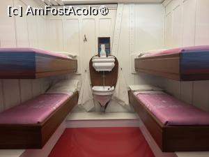 [P49] Expoziția Titanic, retour à Cherbourg - reconstituirea unei cabine » foto by Mika
 - 
<span class="allrVoted glyphicon glyphicon-heart hidden" id="av1476139"></span>
<a class="m-l-10 hidden" id="sv1476139" onclick="voting_Foto_DelVot(,1476139,28938)" role="button">șterge vot <span class="glyphicon glyphicon-remove"></span></a>
<a id="v91476139" class=" c-red"  onclick="voting_Foto_SetVot(1476139)" role="button"><span class="glyphicon glyphicon-heart-empty"></span> <b>LIKE</b> = Votează poza</a> <img class="hidden"  id="f1476139W9" src="/imagini/loader.gif" border="0" /><span class="AjErrMes hidden" id="e1476139ErM"></span>
