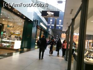 [P35] 35. Free shop la Paris, Terminalul 1F- la  CDG. » foto by msnd
 - 
<span class="allrVoted glyphicon glyphicon-heart hidden" id="av1476579"></span>
<a class="m-l-10 hidden" id="sv1476579" onclick="voting_Foto_DelVot(,1476579,28941)" role="button">șterge vot <span class="glyphicon glyphicon-remove"></span></a>
<a id="v91476579" class=" c-red"  onclick="voting_Foto_SetVot(1476579)" role="button"><span class="glyphicon glyphicon-heart-empty"></span> <b>LIKE</b> = Votează poza</a> <img class="hidden"  id="f1476579W9" src="/imagini/loader.gif" border="0" /><span class="AjErrMes hidden" id="e1476579ErM"></span>