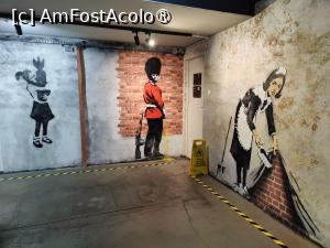 [P06] Muzeul Banksy Cracovia » foto by crismis
 - 
<span class="allrVoted glyphicon glyphicon-heart hidden" id="av1476896"></span>
<a class="m-l-10 hidden" id="sv1476896" onclick="voting_Foto_DelVot(,1476896,28942)" role="button">șterge vot <span class="glyphicon glyphicon-remove"></span></a>
<a id="v91476896" class=" c-red"  onclick="voting_Foto_SetVot(1476896)" role="button"><span class="glyphicon glyphicon-heart-empty"></span> <b>LIKE</b> = Votează poza</a> <img class="hidden"  id="f1476896W9" src="/imagini/loader.gif" border="0" /><span class="AjErrMes hidden" id="e1476896ErM"></span>