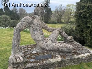 [P04] Statuia poetului din fața hotelului » foto by icata24
 - 
<span class="allrVoted glyphicon glyphicon-heart hidden" id="av1480512"></span>
<a class="m-l-10 hidden" id="sv1480512" onclick="voting_Foto_DelVot(,1480512,28963)" role="button">șterge vot <span class="glyphicon glyphicon-remove"></span></a>
<a id="v91480512" class=" c-red"  onclick="voting_Foto_SetVot(1480512)" role="button"><span class="glyphicon glyphicon-heart-empty"></span> <b>LIKE</b> = Votează poza</a> <img class="hidden"  id="f1480512W9" src="/imagini/loader.gif" border="0" /><span class="AjErrMes hidden" id="e1480512ErM"></span>