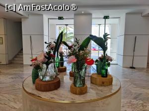 [P18] Decor în lobby » foto by crismis
 - 
<span class="allrVoted glyphicon glyphicon-heart hidden" id="av1483480"></span>
<a class="m-l-10 hidden" id="sv1483480" onclick="voting_Foto_DelVot(,1483480,28989)" role="button">șterge vot <span class="glyphicon glyphicon-remove"></span></a>
<a id="v91483480" class=" c-red"  onclick="voting_Foto_SetVot(1483480)" role="button"><span class="glyphicon glyphicon-heart-empty"></span> <b>LIKE</b> = Votează poza</a> <img class="hidden"  id="f1483480W9" src="/imagini/loader.gif" border="0" /><span class="AjErrMes hidden" id="e1483480ErM"></span>
