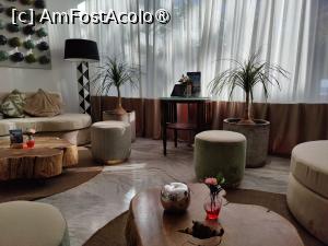 [P73] O parte din lobby » foto by crismis
 - 
<span class="allrVoted glyphicon glyphicon-heart hidden" id="av1483535"></span>
<a class="m-l-10 hidden" id="sv1483535" onclick="voting_Foto_DelVot(,1483535,28989)" role="button">șterge vot <span class="glyphicon glyphicon-remove"></span></a>
<a id="v91483535" class=" c-red"  onclick="voting_Foto_SetVot(1483535)" role="button"><span class="glyphicon glyphicon-heart-empty"></span> <b>LIKE</b> = Votează poza</a> <img class="hidden"  id="f1483535W9" src="/imagini/loader.gif" border="0" /><span class="AjErrMes hidden" id="e1483535ErM"></span>