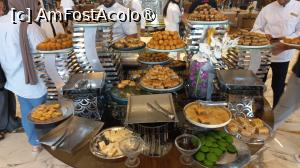 [P19] RIXOS PREMIUM ALAMEIN - Recepția principală  » foto by elenaadina
 - 
<span class="allrVoted glyphicon glyphicon-heart hidden" id="av1485982"></span>
<a class="m-l-10 hidden" id="sv1485982" onclick="voting_Foto_DelVot(,1485982,29011)" role="button">șterge vot <span class="glyphicon glyphicon-remove"></span></a>
<a id="v91485982" class=" c-red"  onclick="voting_Foto_SetVot(1485982)" role="button"><span class="glyphicon glyphicon-heart-empty"></span> <b>LIKE</b> = Votează poza</a> <img class="hidden"  id="f1485982W9" src="/imagini/loader.gif" border="0" /><span class="AjErrMes hidden" id="e1485982ErM"></span>