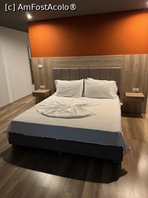 [P18] Camera - patul mare » foto by Trank
 - 
<span class="allrVoted glyphicon glyphicon-heart hidden" id="av1487417"></span>
<a class="m-l-10 hidden" id="sv1487417" onclick="voting_Foto_DelVot(,1487417,29024)" role="button">șterge vot <span class="glyphicon glyphicon-remove"></span></a>
<a id="v91487417" class=" c-red"  onclick="voting_Foto_SetVot(1487417)" role="button"><span class="glyphicon glyphicon-heart-empty"></span> <b>LIKE</b> = Votează poza</a> <img class="hidden"  id="f1487417W9" src="/imagini/loader.gif" border="0" /><span class="AjErrMes hidden" id="e1487417ErM"></span>
