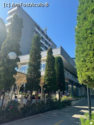 [P03] Hotelul vazut dinspre faleza » foto by Trank
 - 
<span class="allrVoted glyphicon glyphicon-heart hidden" id="av1487402"></span>
<a class="m-l-10 hidden" id="sv1487402" onclick="voting_Foto_DelVot(,1487402,29024)" role="button">șterge vot <span class="glyphicon glyphicon-remove"></span></a>
<a id="v91487402" class=" c-red"  onclick="voting_Foto_SetVot(1487402)" role="button"><span class="glyphicon glyphicon-heart-empty"></span> <b>LIKE</b> = Votează poza</a> <img class="hidden"  id="f1487402W9" src="/imagini/loader.gif" border="0" /><span class="AjErrMes hidden" id="e1487402ErM"></span>