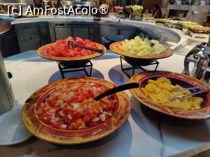 [P44] Hotel Cordial Mogan Playa; bufet cină » foto by crismis
 - 
<span class="allrVoted glyphicon glyphicon-heart hidden" id="av1488963"></span>
<a class="m-l-10 hidden" id="sv1488963" onclick="voting_Foto_DelVot(,1488963,29042)" role="button">șterge vot <span class="glyphicon glyphicon-remove"></span></a>
<a id="v91488963" class=" c-red"  onclick="voting_Foto_SetVot(1488963)" role="button"><span class="glyphicon glyphicon-heart-empty"></span> <b>LIKE</b> = Votează poza</a> <img class="hidden"  id="f1488963W9" src="/imagini/loader.gif" border="0" /><span class="AjErrMes hidden" id="e1488963ErM"></span>