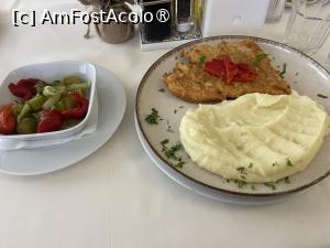 [P37] Hotel Alexandra Mamaia - papa bun » foto by nicole33
 - 
<span class="allrVoted glyphicon glyphicon-heart hidden" id="av1513057"></span>
<a class="m-l-10 hidden" id="sv1513057" onclick="voting_Foto_DelVot(,1513057,29052)" role="button">șterge vot <span class="glyphicon glyphicon-remove"></span></a>
<a id="v91513057" class=" c-red"  onclick="voting_Foto_SetVot(1513057)" role="button"><span class="glyphicon glyphicon-heart-empty"></span> <b>LIKE</b> = Votează poza</a> <img class="hidden"  id="f1513057W9" src="/imagini/loader.gif" border="0" /><span class="AjErrMes hidden" id="e1513057ErM"></span>